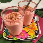 La sand&iacute;a puede convertirse tambi&eacute;n en un postre dulce ideal para el buen tiempo y f&aacute;cil de preparar, con solo cuatro ingredientes.