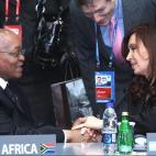 Será el vicepresidente argentino, Amando Boudou, quien acuda al funeral de Mandela. La presidenta Cristina Fernández tiene prohibido volar por prescripción médica tras la neurocirugía a la que fue sometida hace dos meses.