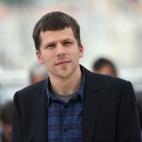 5c8aa028240000f404a358a6