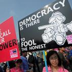 5c8b717c360000ba1a6d184f