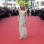 A su llegada a la proyección de la película La Fille Inconnue (La chica desconocida).