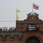 5c8b717e230000dd0424be9a