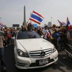 5c8b717f240000f404a4ba94