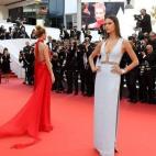 A su llegada a la proyección de la película La Fille Inconnue (La chica desconocida).