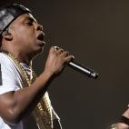 La pareja de Beyoncé no se queda atrás. El rapero ha ganado 60 millones de dólares este último año (44 millones de euros).