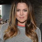 Khloe, una de las famosas hermanas Kardashian, dijo a "The View" que perdió su virginidad a los 14.