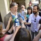 5c8a4b28250000e203c8da78