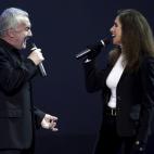 5c8ab9c0240000f7054c5597