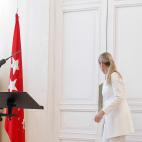 5c8a3acb36000006186b34cd