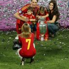 Se conocieron en Estorde, en la Costa da Morte, donde veraneaba la familia del futbolista, contaba hace años La Voz de Galicia, destacando que la joven de Santiago de Compostela sufrió más acoso mediático al comienzo de su vida en Liverpool ...