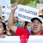 Gritos y carteles para pedir "Justicia climática"