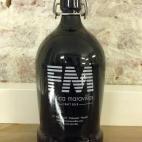 'Cabrona' es el nombre de esta cerveza artesana con 10 grados de alcohol y fermentada con higos secos y vainilla. "Es muy fuerte pero tiene un sabor muy especial y muy navideño", explica David Rodríguez (36), uno de los propietarios de la Fáb...