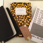 La editorial Belleza Infinita presenta una colección en la que El Génesis, La Metamorfosis o Veinte poemas de amor y una canción desesperada de Pablo Neruda han sido traducidos sustituyendo cada sílaba por un 'bla'. El diseño, tipografía y...