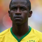 Al comienzo de su carrera, Ramires Santos do Nascimento se ganó el mote de "Keniata azul" por el color del uniforme que llevaba (el del Cruzeiro) y por su resistencia física, característica de los corredores del país africano.