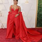 Con un conjunto de Valentino Alta Costura.