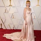 Con un vestido de Erdem.