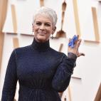 Jamie Lee Curtis, con lazo de apoyo a los refugiados.