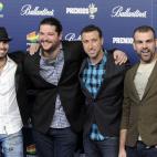 5c8b78a1250000e203cac142