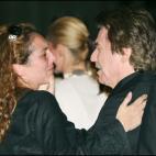 Rocío Carrasco con Raphael en el entierro de Rocío Jurado en 2006.