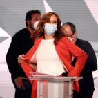 Mónica García, con los típicos líos técnicos de última hora