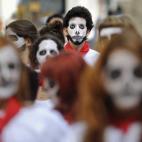 5c8a8a53240000f404a33402