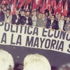 Los líderes sindicales, encabezando la manifestación