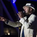 5c8b66ec230000dd0424a53a