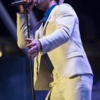 5c8b66ec240000f7054d6434