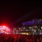 5c8b66ef2400006d054d6440