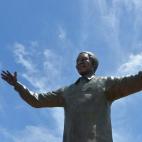 5c8aef56240000f7054cb01d