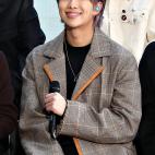 El l&iacute;der del grupo de kpop BTS impuls&oacute; las prendas de Gucci despu&eacute;s de vestirlas en los premios MTV VMA.