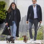 &iquest;Pueden dos perritos justificar la salida de &Aacute;lex Gonz&aacute;lez y su novia, la dise&ntilde;adora Blanca Bleis, a la calle en pleno confinamiento? Pues no, las normas a finales del mes de marzo eran claras y solo pod&iacute;a sali...