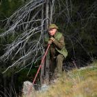 5d9b1a4b2100009504ab80e3