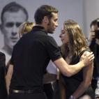 5c8b6fa024000093024d7976