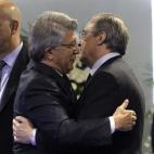 5c8b6fa2200000430470c123