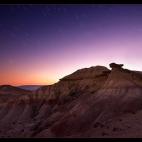 El famoso Parque Natural de las Bardenas Reales destaca por su paisaje semidesértico que recuerda a las películas del oeste americanas (de hecho, en alguna ocasión ha servido como emplazamiento de rodajes). Las increíbles formaciones geológ...