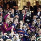 5c8b570e2400006d054d3bc1