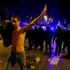 5c8a4d7f250000bd0580f88e