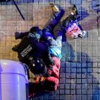 5c8a4d83250000520680f898