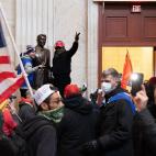 Manifestantes pro-Trump irrumpen en el Capitolio.