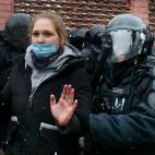 6017e20e2800003500975042