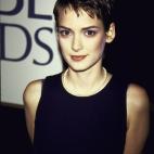 Winona Ryder era una de las 'it-girls' de los 90, y su corte 'pixie' tuvo mucho que ver. Por algo miles de chicas querían imitarla.