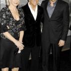 5c8b6b7f250000e203ca9ed0