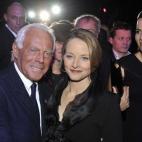 5c8b6b83240000f404a4ab4c