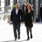 Los diputados de IU Alberto Garzón y Sol Sánchez a su llegada a la Cámara Baja.