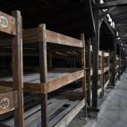 5c8a4846240000f404a2e0d5