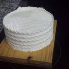 ¿Qué hay más blanco después de la camiseta del Madrid? La leche y sus derivados. Si nunca te has animado a hacer tu propio queso, éste es el momento. El paso a paso lo tienes aquí.