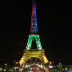 5c8abe26240000f404a39b0b