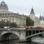 Multitud de servicios médicos, policiales y de emergencias