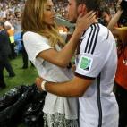 5c8b7228360000c81a6d19eb